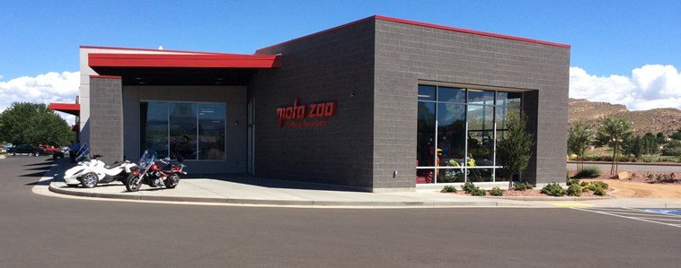 Moto United St. George Front View 2